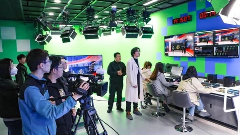 企业VI设计：深圳科技公司的品牌形象密码